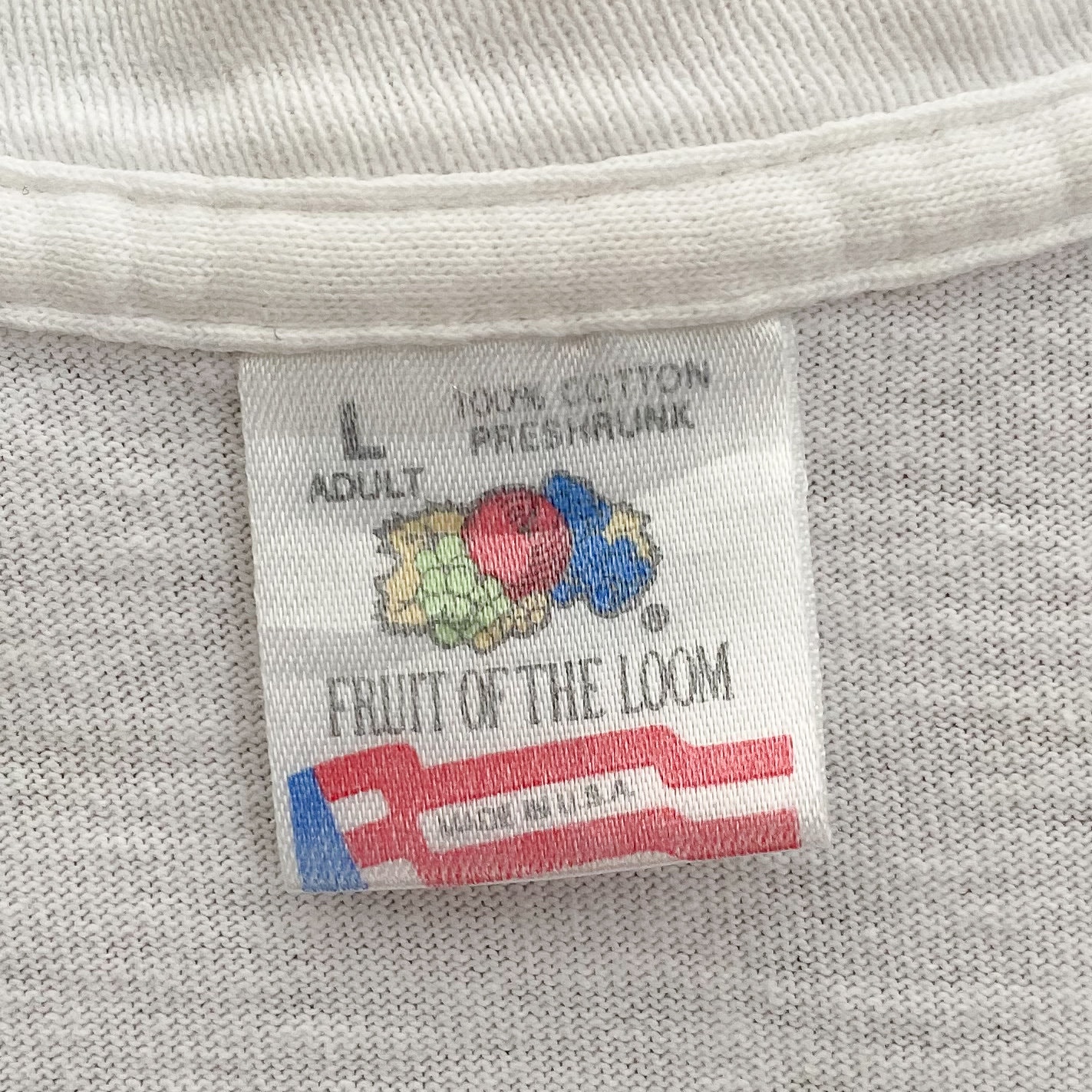 90s Aladdin Walt Disney's World on Ice Promo T-shirt. Vintage
