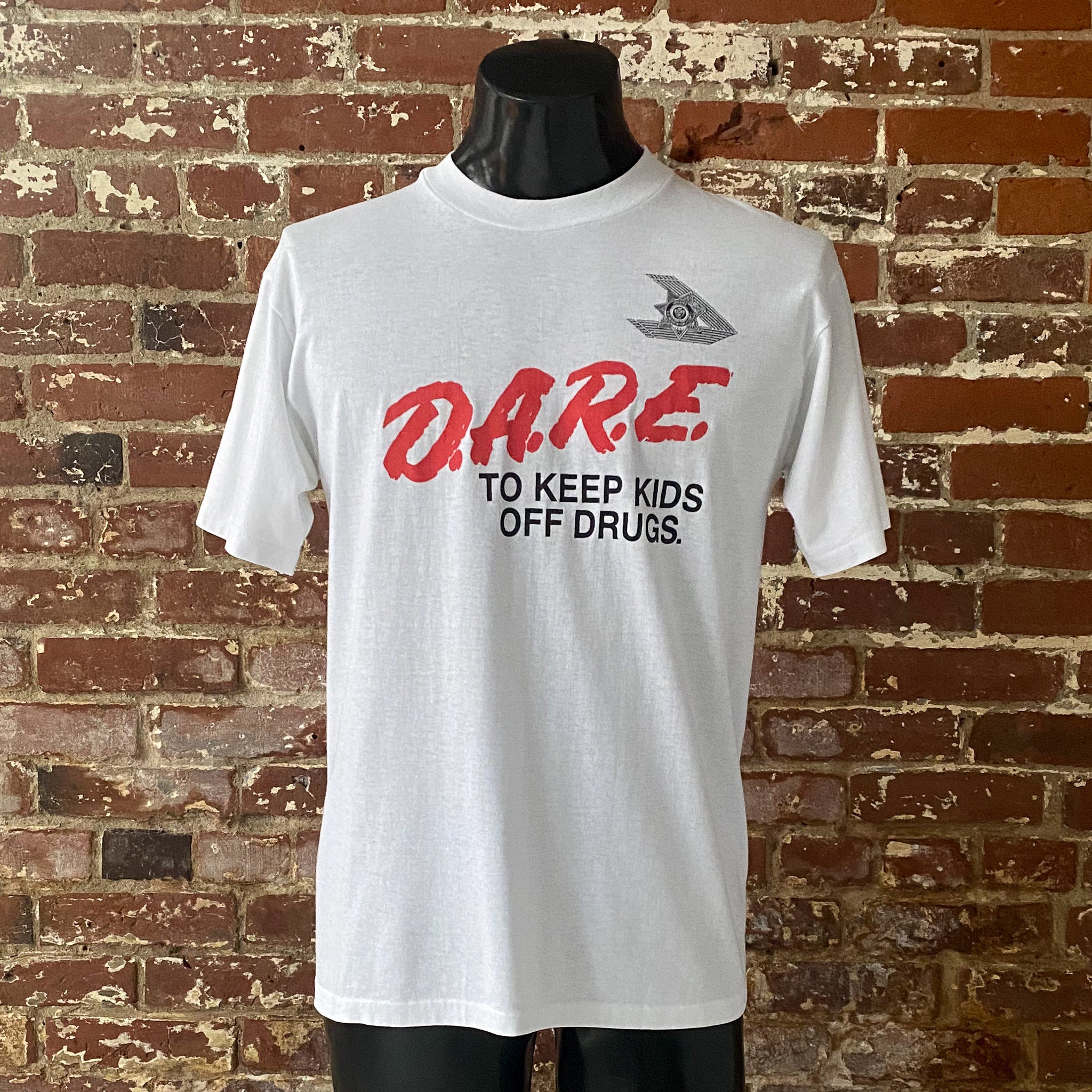 80s D.A.R.E. to Keep Kids off Drugs T shirt. Vintage 1980s San Bernardino County DARE Tee. Single Stitch Made in USA Medium 20.5 X 28.5 Etsy