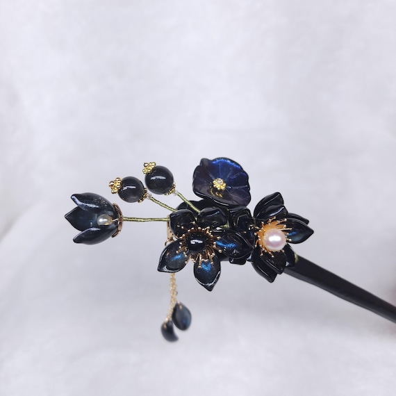 Dramatic Black Floral Wooden Hair Pin - Gothic Wedding  display picture 3