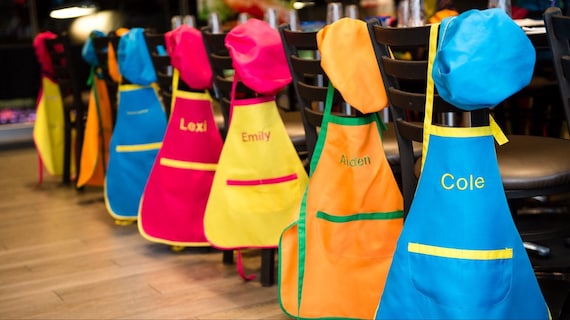 Children's Apron and Chef Hat Personalized with name embroidered for children