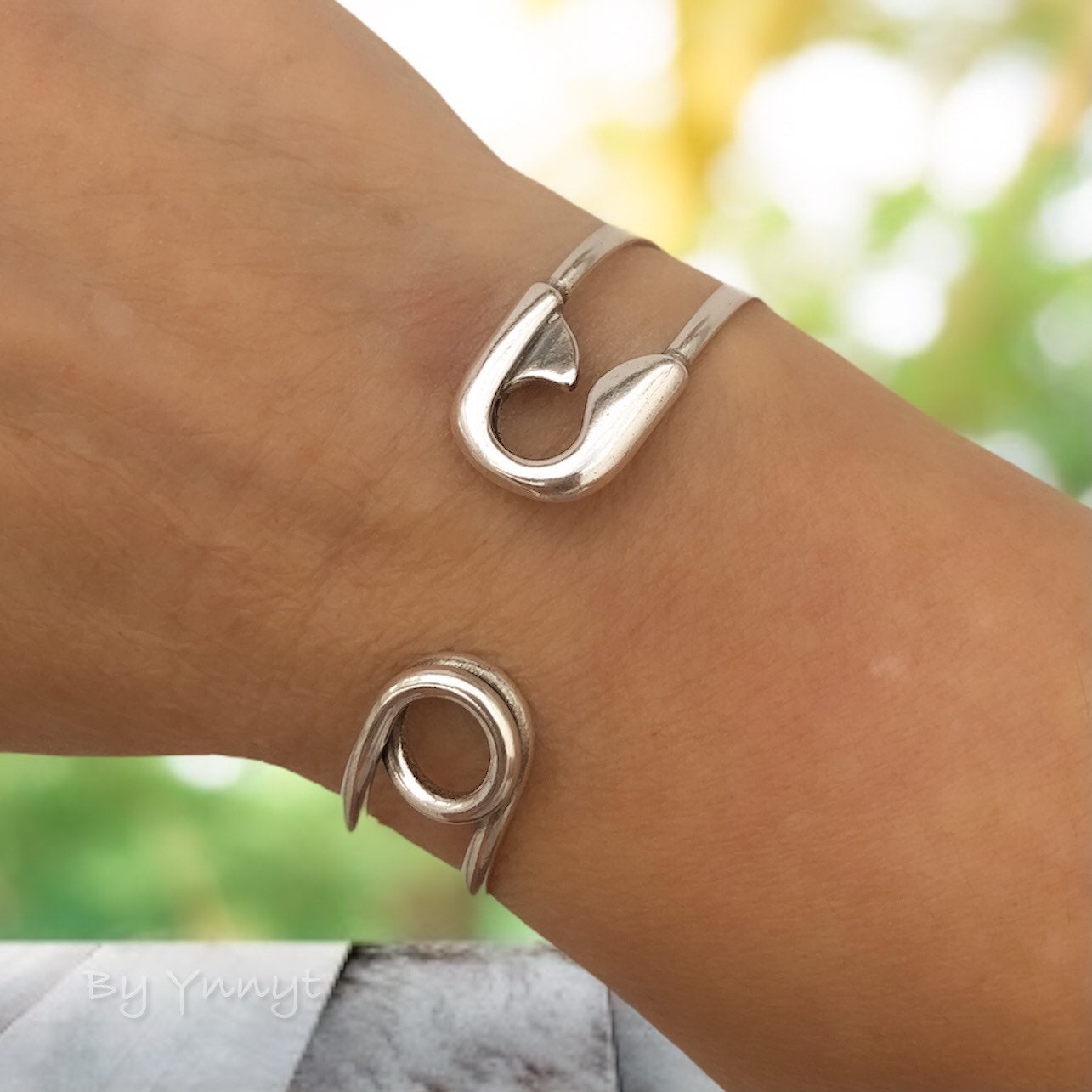 ☆ARMO☆ SILVER SAFETY PIN CUFF ブレスレット Amazon.com: Izpack Safety Pin Cuff Bracelet for Women