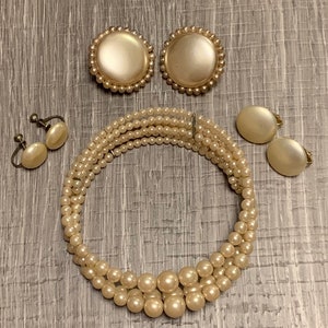 Vintage Mid Century Pearl Bracelet and Clip On Earrings Set