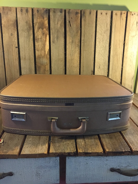 Wheary suitcase Clearance