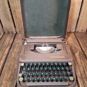 Smith Corona Skyriter Typewriter - Etsy