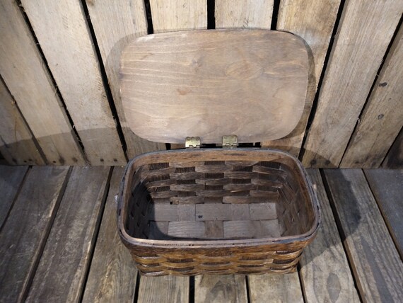 Small Vintage Picnic Baskets - image 5