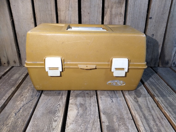 Vintage Plastic Tackle Box -  Canada