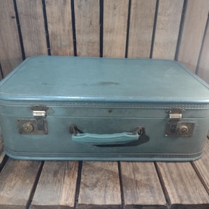 Vintage Teal Hard Shell Suitcase – Mid-century Travel Case With
