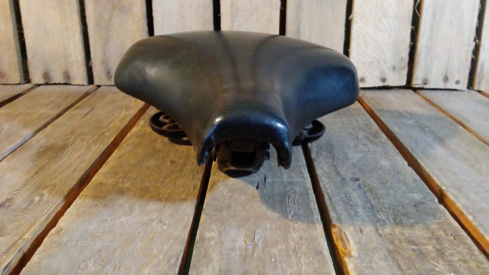 vintage persons bicycle seat