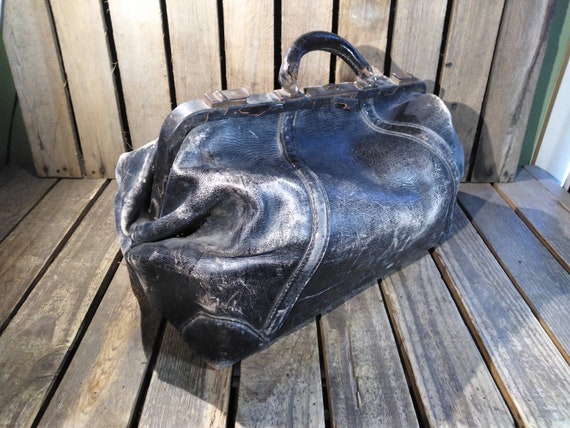 Antique Doctors Bag - image 4