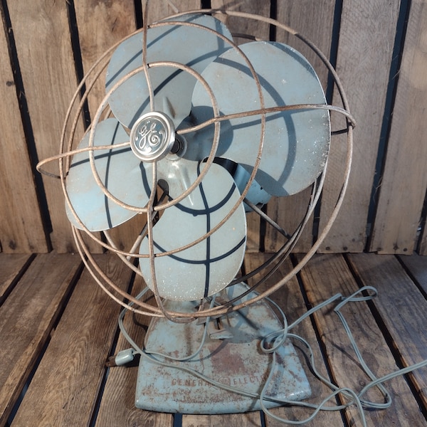 Vintage GE Fan, Does Not Work, decor or Parts Piece