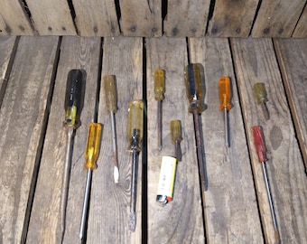10 Vintage Screwdrivers