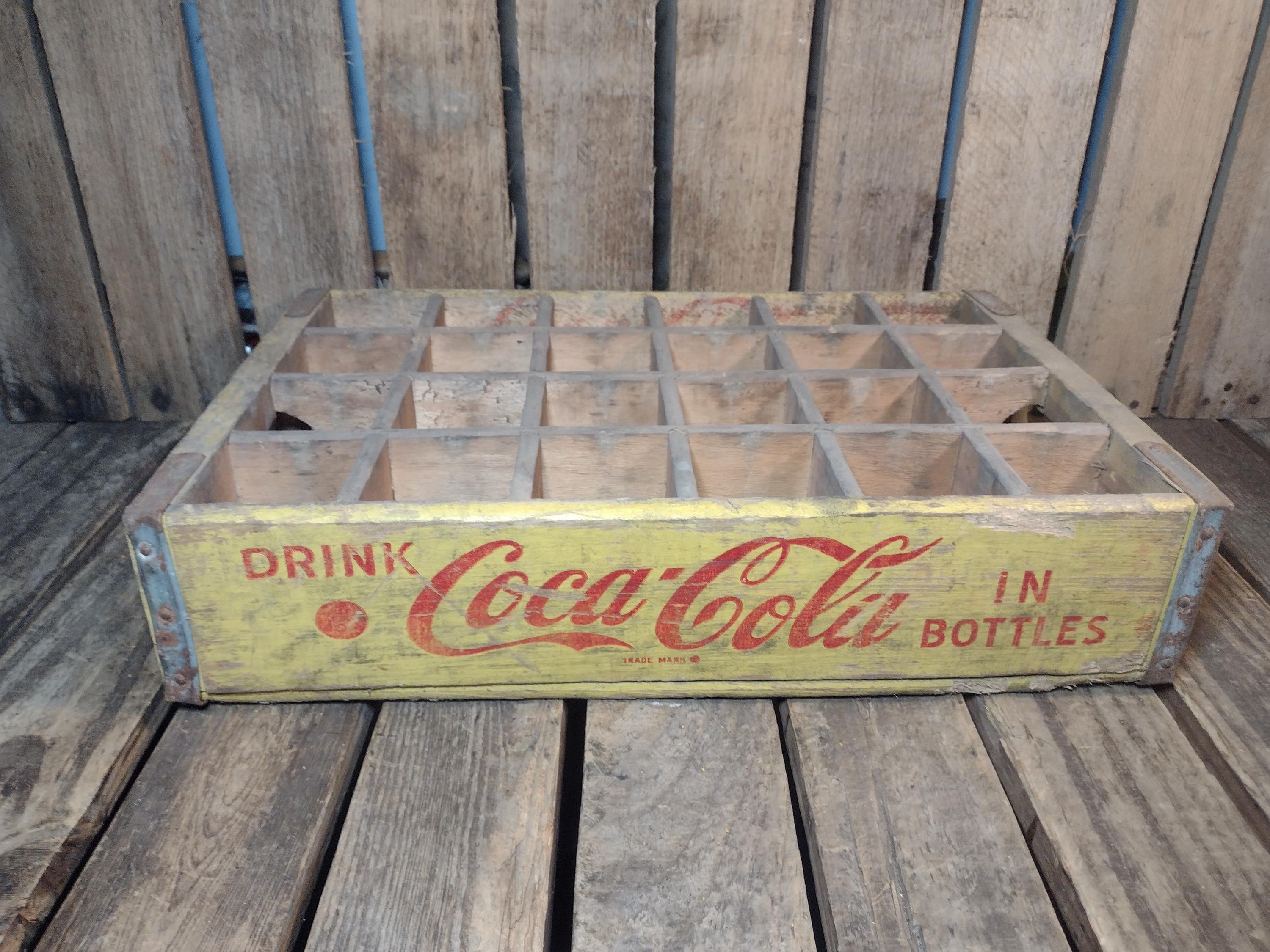 Coca-Cola 木製 キャリア ボトルホルダー ケース Coca-cola Wooden Bottle Crate With Dividers – Yellow Red Coke Soda
