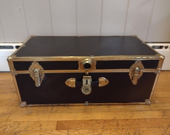Vintage Wooden Storage Trunk: Rustic Travel Chest with Metal Trim