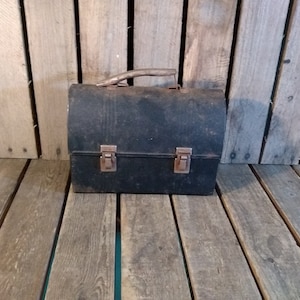 Vintage Rusty Lunchbox