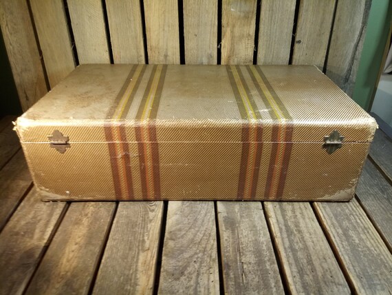 Vintage Suitcase - image 5