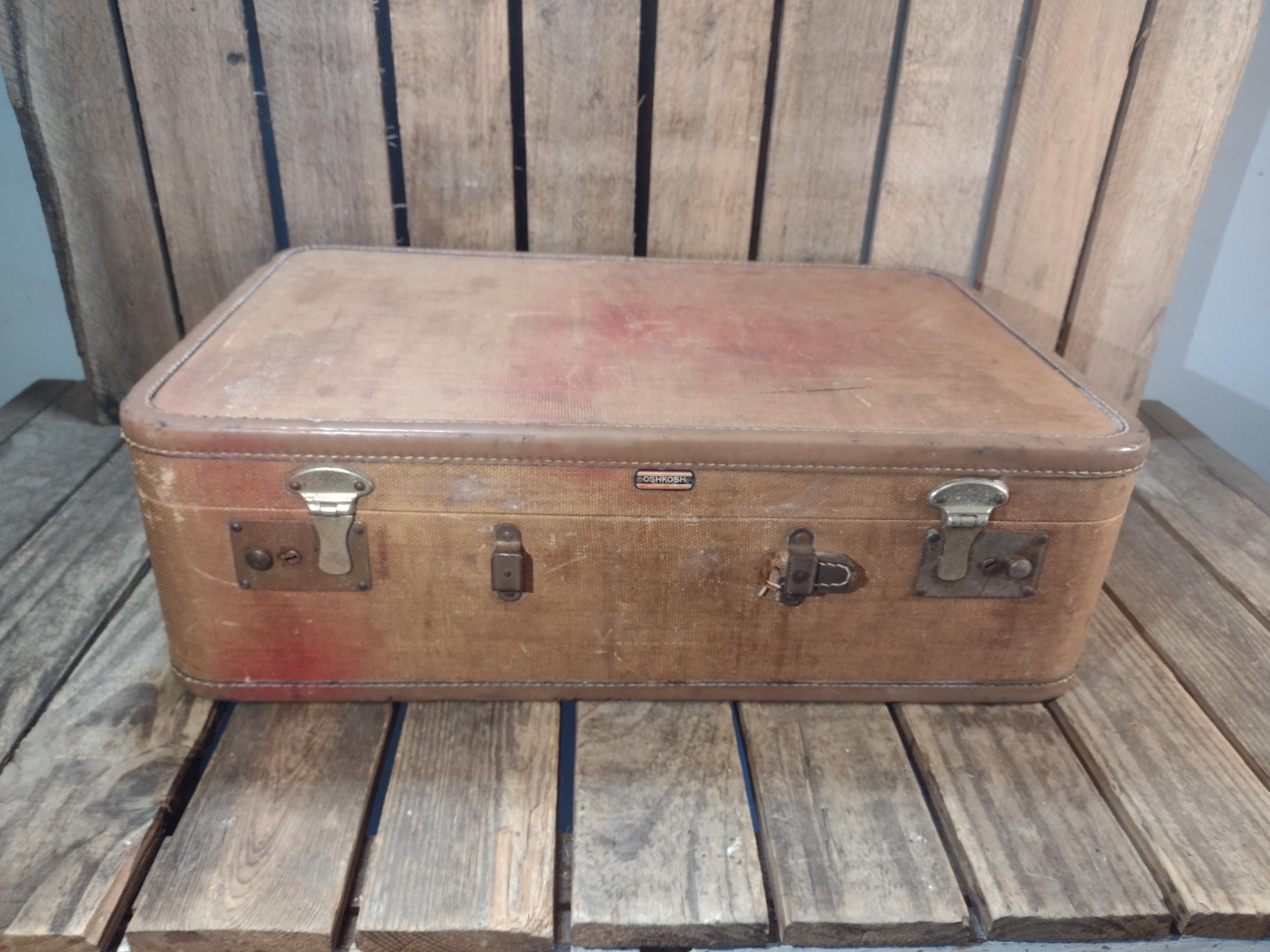 Oshkosh Luggage Co. Suitcase – Well Worn Tan Travel Case Missing