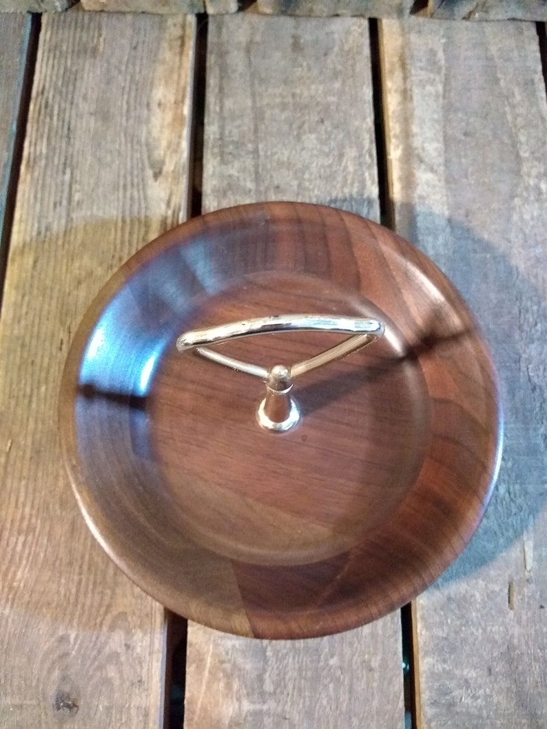Vermilion Walnut Dish