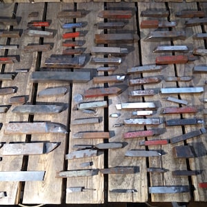 Over 100 Vintage Rusty Lathe Cutting Bits Mixed Lot Machinist Tools