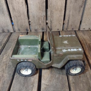 Tonka Military Jeep Pressed Steel Toy Army Truck G-452-8 Green
