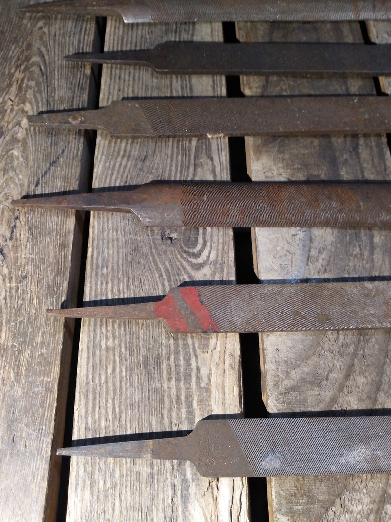 7 Vintage Rusty Files - Etsy