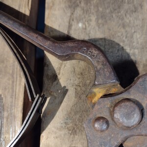 Antique Rusty Metal Hand Snips - Etsy