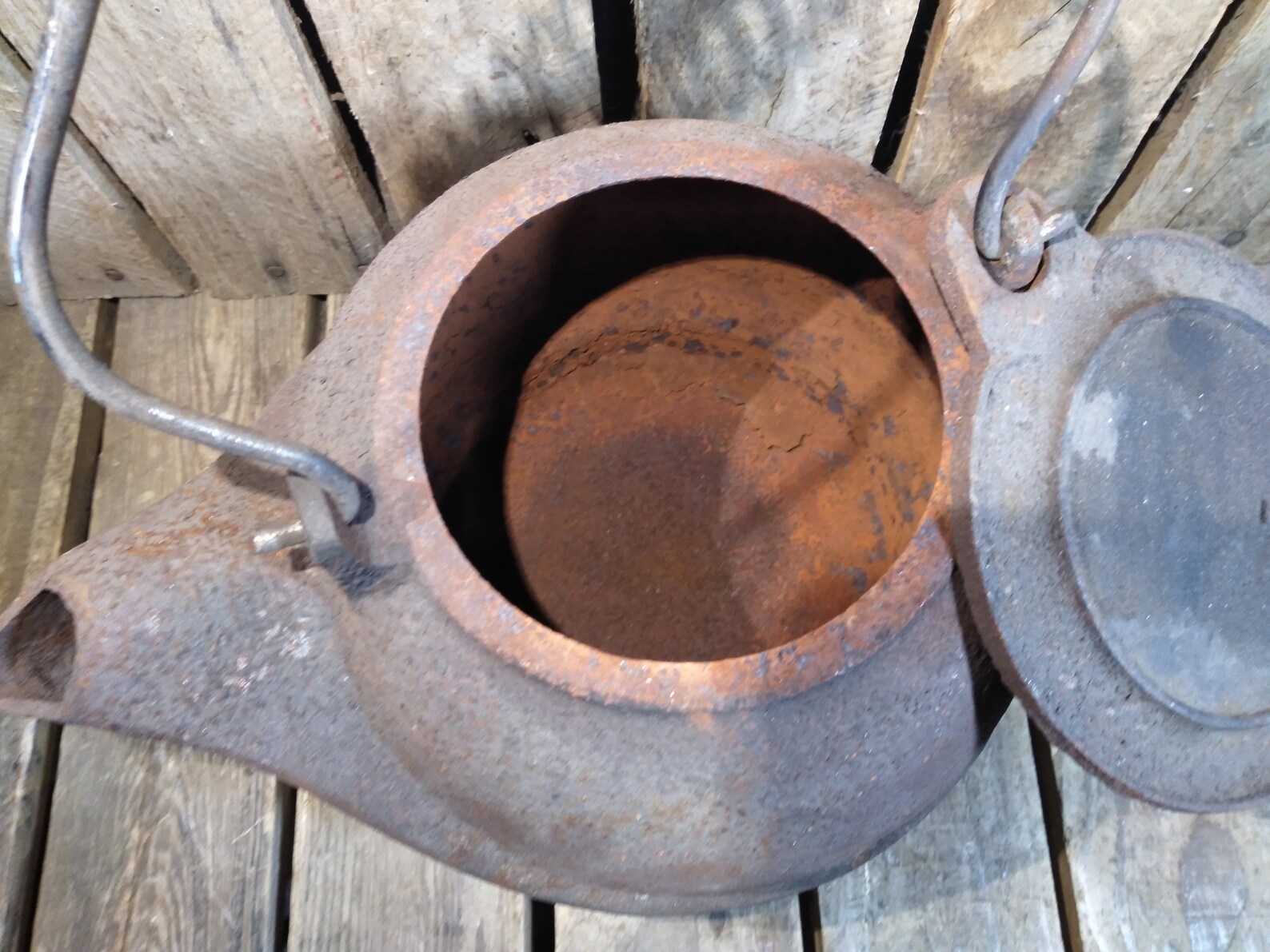 Antique Rusty Kettle Etsy