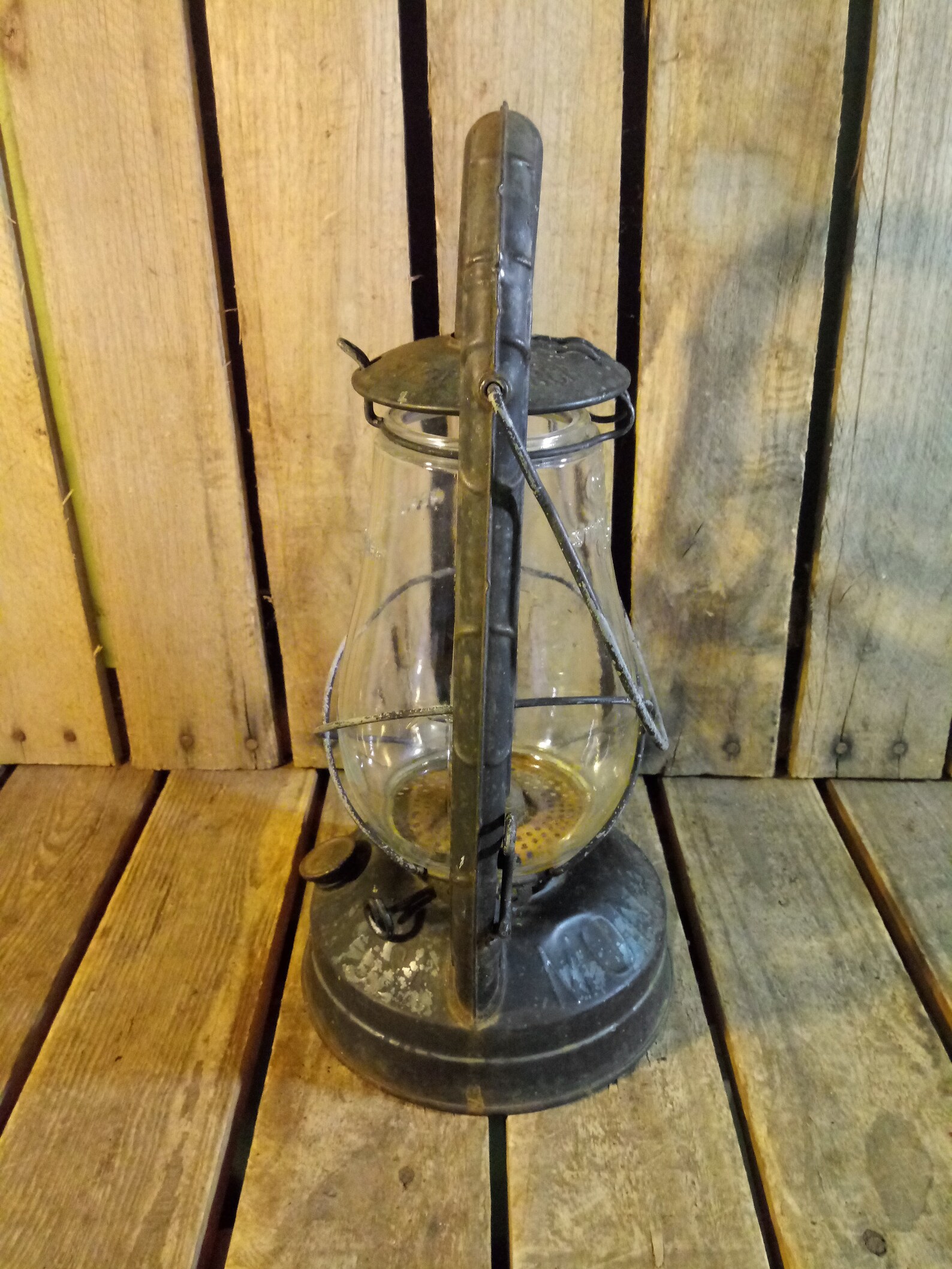 At Auction: Vintage Dietz Monarch Kerosene Lantern