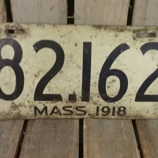 Antique License Plate, 1918 Massachusetts License Plate