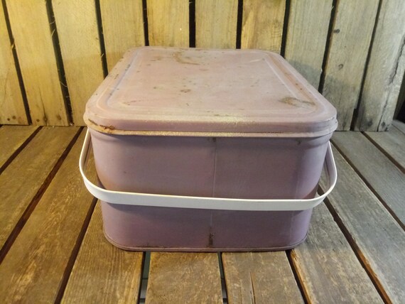 Vintage Picnic Basket, Rusty Metal Basket - image 6