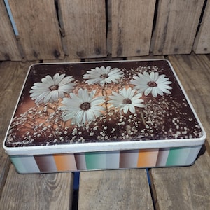 Vintage Tin Can, Flower Tin Can,