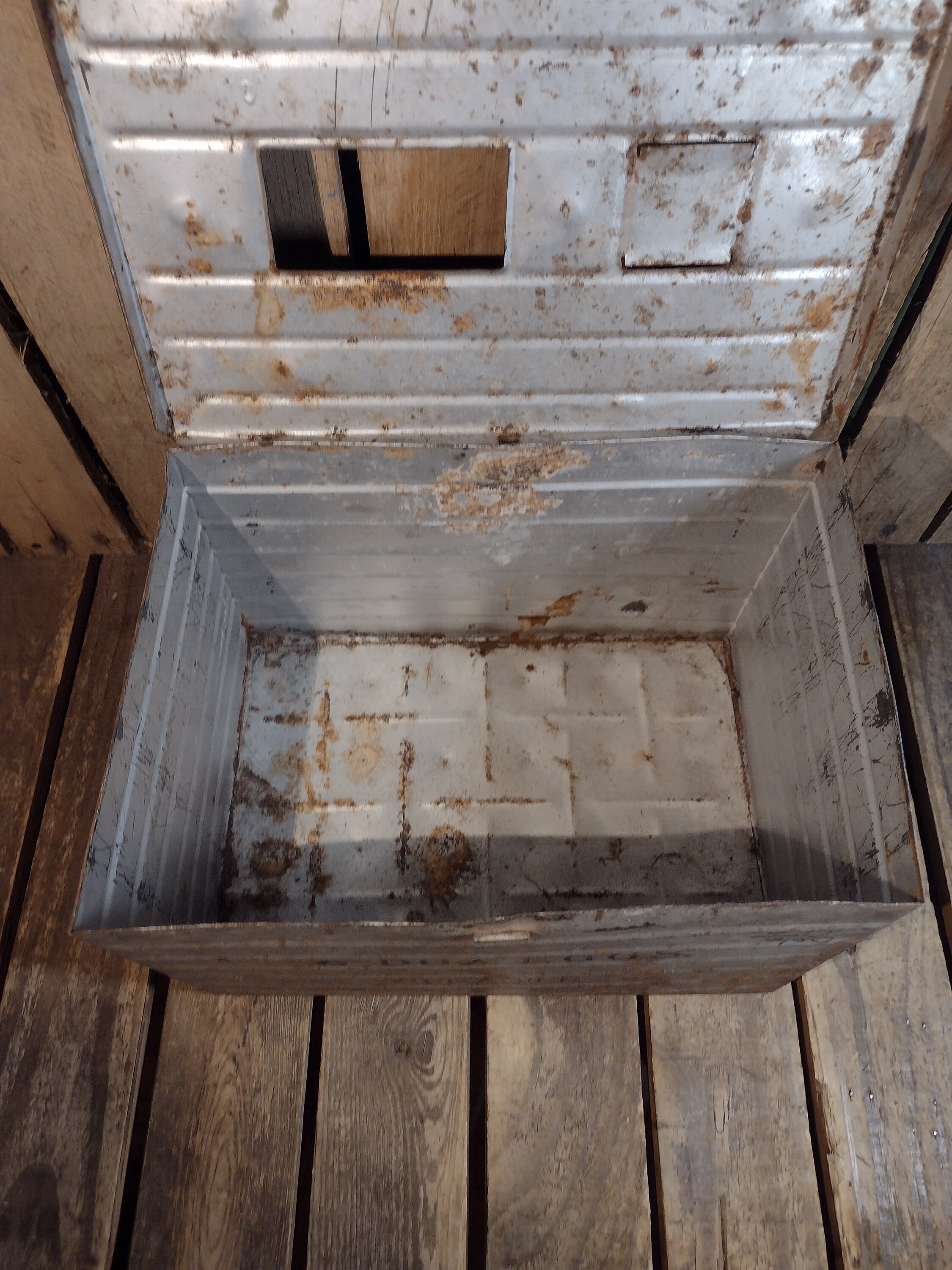 Vintage 6 Dozen Metal Egg Crate Etsy