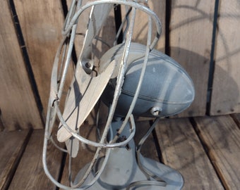 Vintage Westinghouse Fan, Does Not Work, Decor or Parts Piece Only