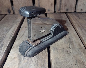 Vintage Working Stapler