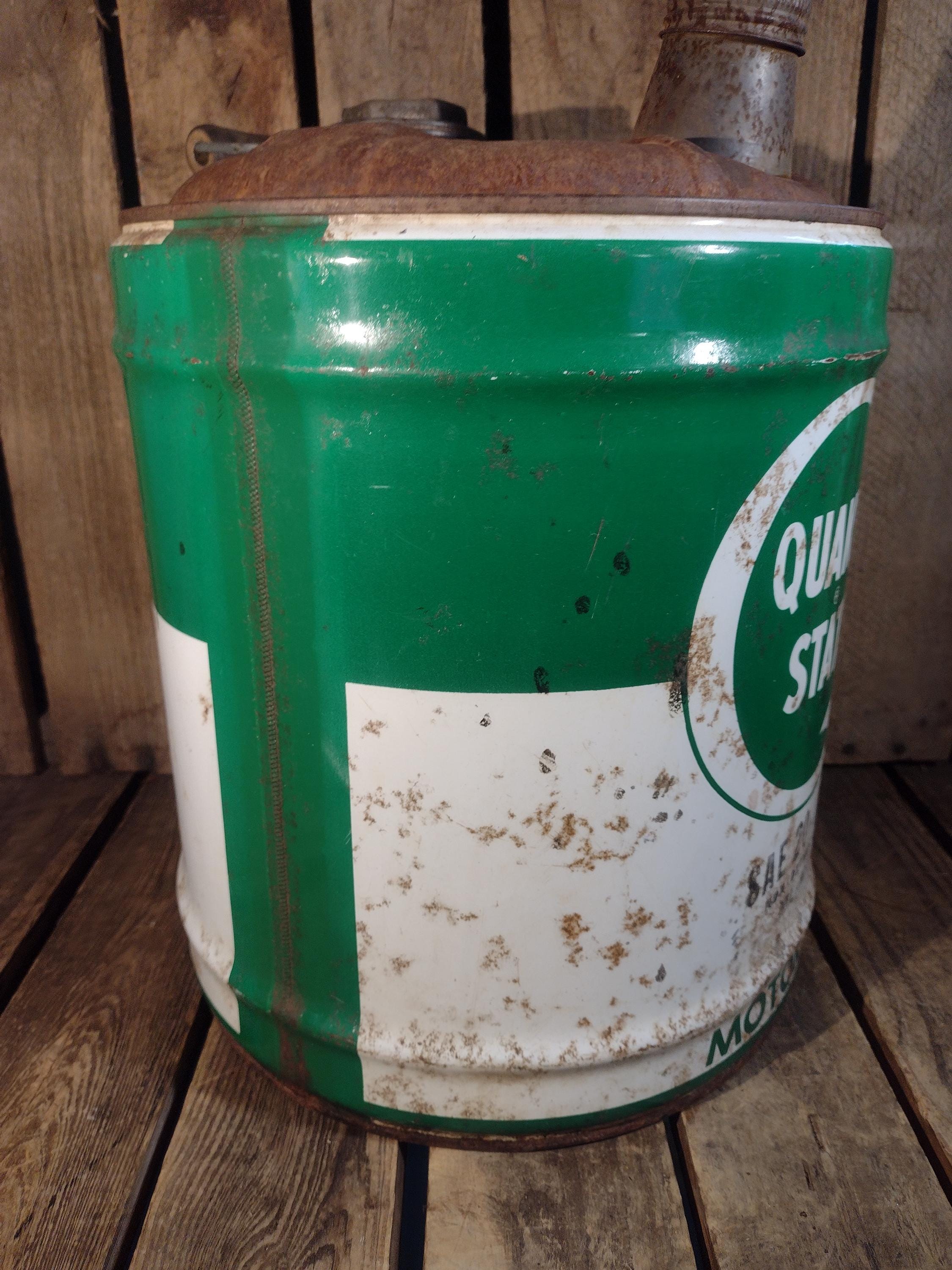 Rusty Vintage Quaker State Oil Can: Antique Garage Decor - Etsy