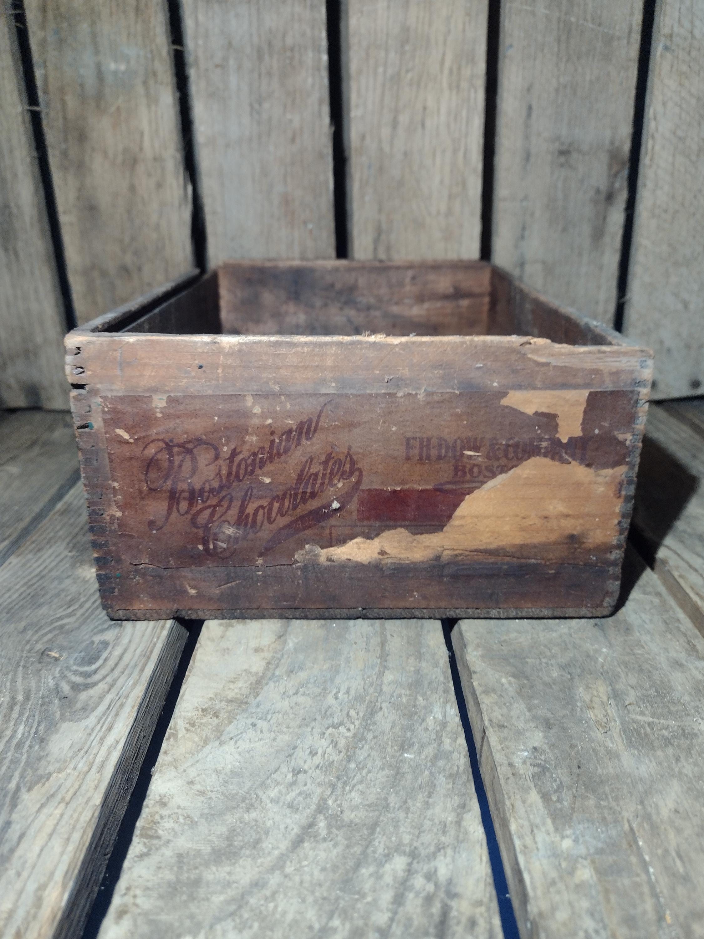 Antique wooden chocolate box - Etsy 日本