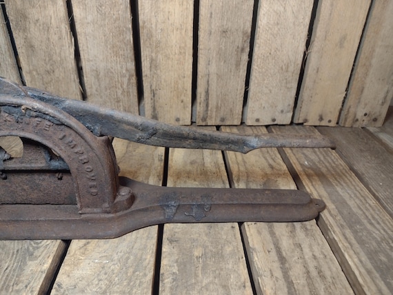 antique cast iron tobacco cutter Vintage TC Johnson Co Americana Decor 22913 Antique Cast Iron Tobacco Cutter,