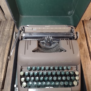 Smith Corona Silent Typewriter - Etsy