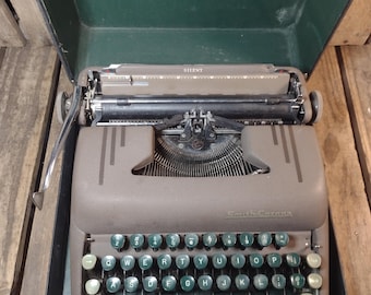 FREE SHIPPING 1954 Smith Corona Silent Super Typewriter Good