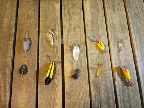 10 Vintage Fishing Lures -  Canada