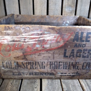 Antique Wooden Beer Crate – Rustic Ale & Lager Box – Collectible Brewery Barware Storage Décor