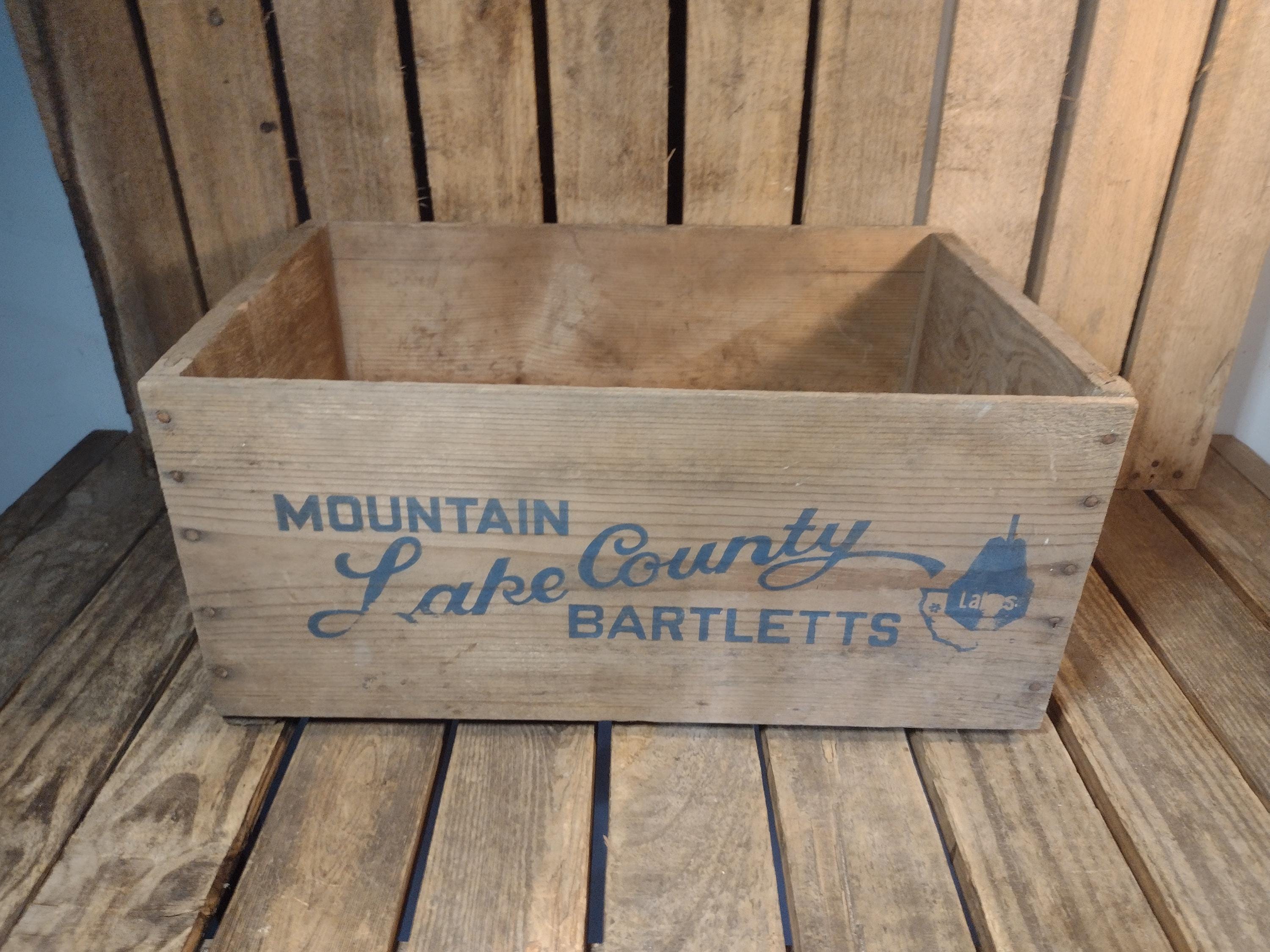 Vintage Mountain Lake County Bartletts Wooden Fruit Crate – Rustic