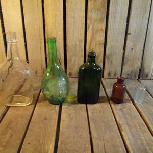 5 Vintage Glas-Flaschen Bild 1