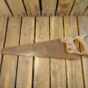 Vintage Rusty Saw, Decor Piece Only
