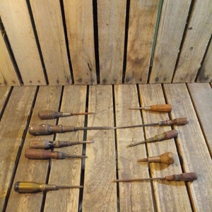 10 Vintage Screw Drivers