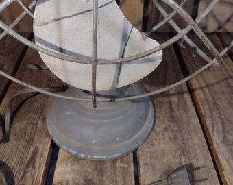 Vintage Westinghouse Fan, Does Not Work, Decor or Parts Piece Only
