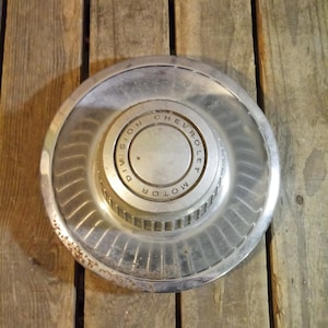 Vintage Chevrolet Hubcap - Chevy Metal Wheel Cover - Classic Car Decor - Retro Auto Part - GM Garage Wall Art