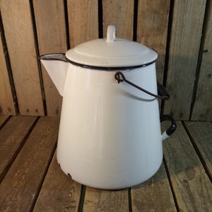 Vintage Enamel Kitchen Kettle | White Rustic Farmhouse Pot with Lid 12.5x10.5x10.5