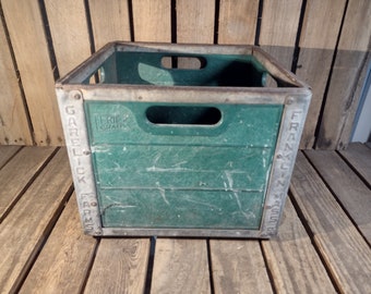 Vintage Metal Milk Crate. - Etsy