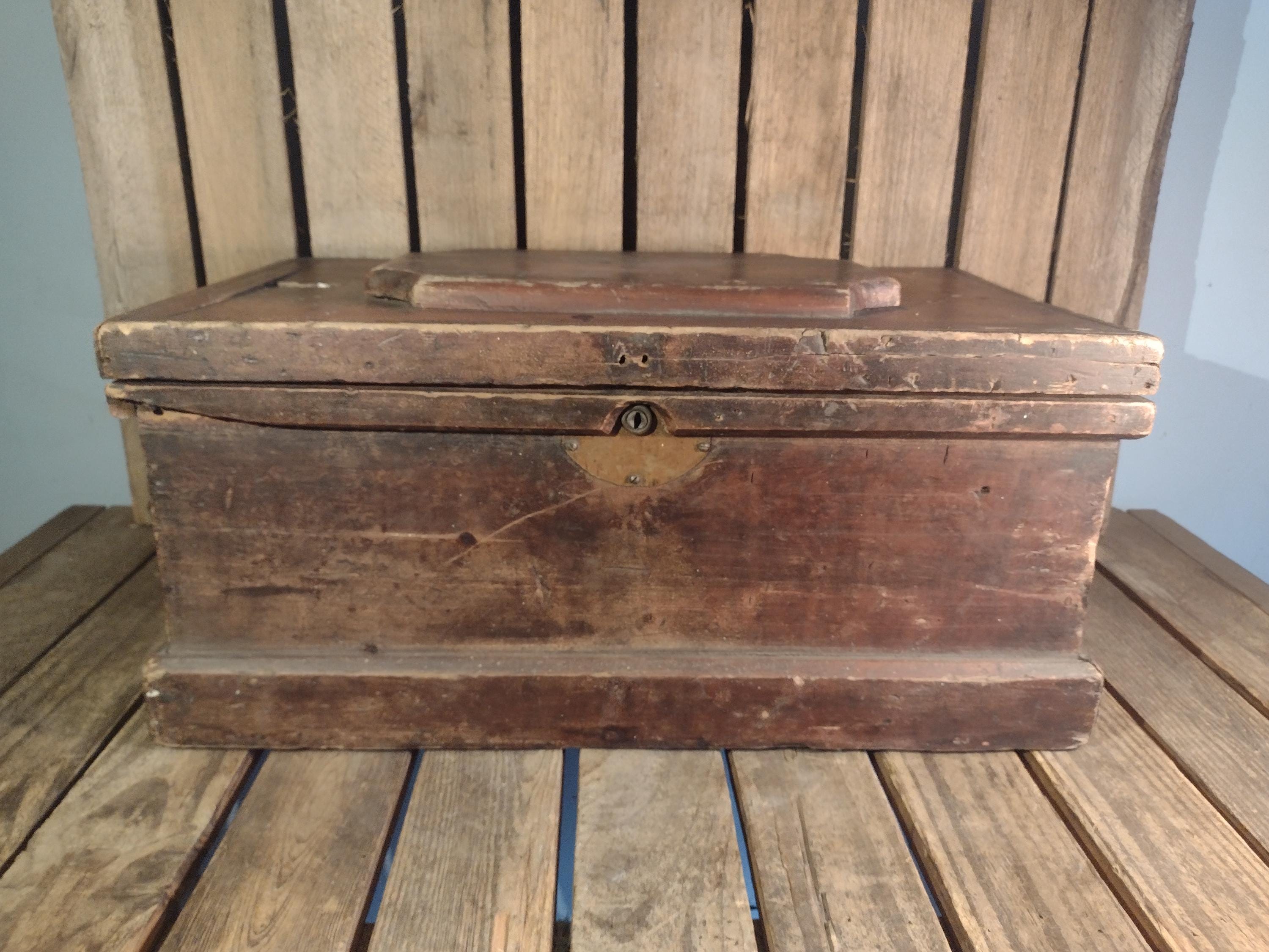 Antique Wooden Tool Box: Rustic Farmhouse Storage Chest - 22.5x13.5x11