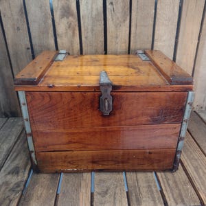 Vintage 1957 Hood Milk Crate Wooden Dairy Box Rustic Farmhouse